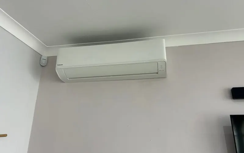 Residential air conditioning set-up (gallery caption)